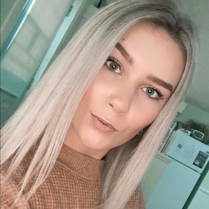 Meet your Posher, Becky